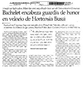 Bachelet encabeza guardia de honor en velorio de Hortensia Bussi.